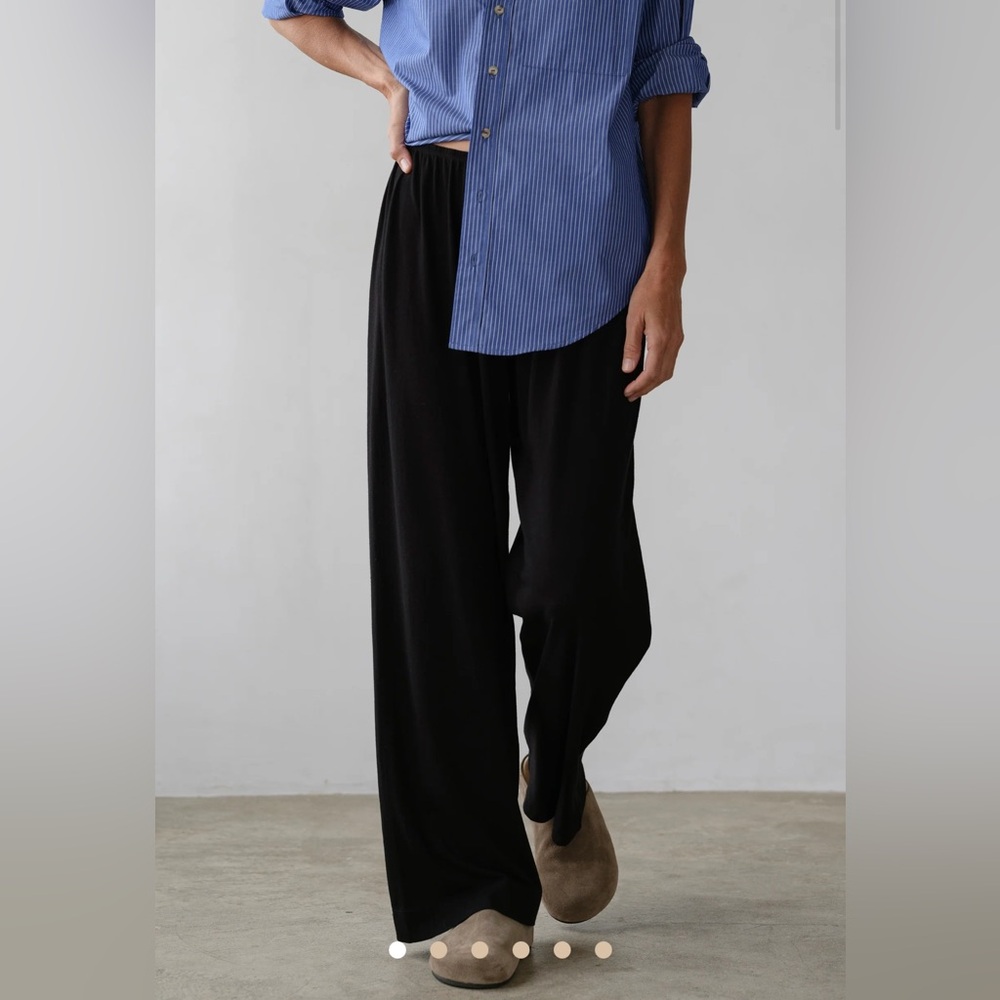 DONNI. Black The Jersey Simple Crop Pant